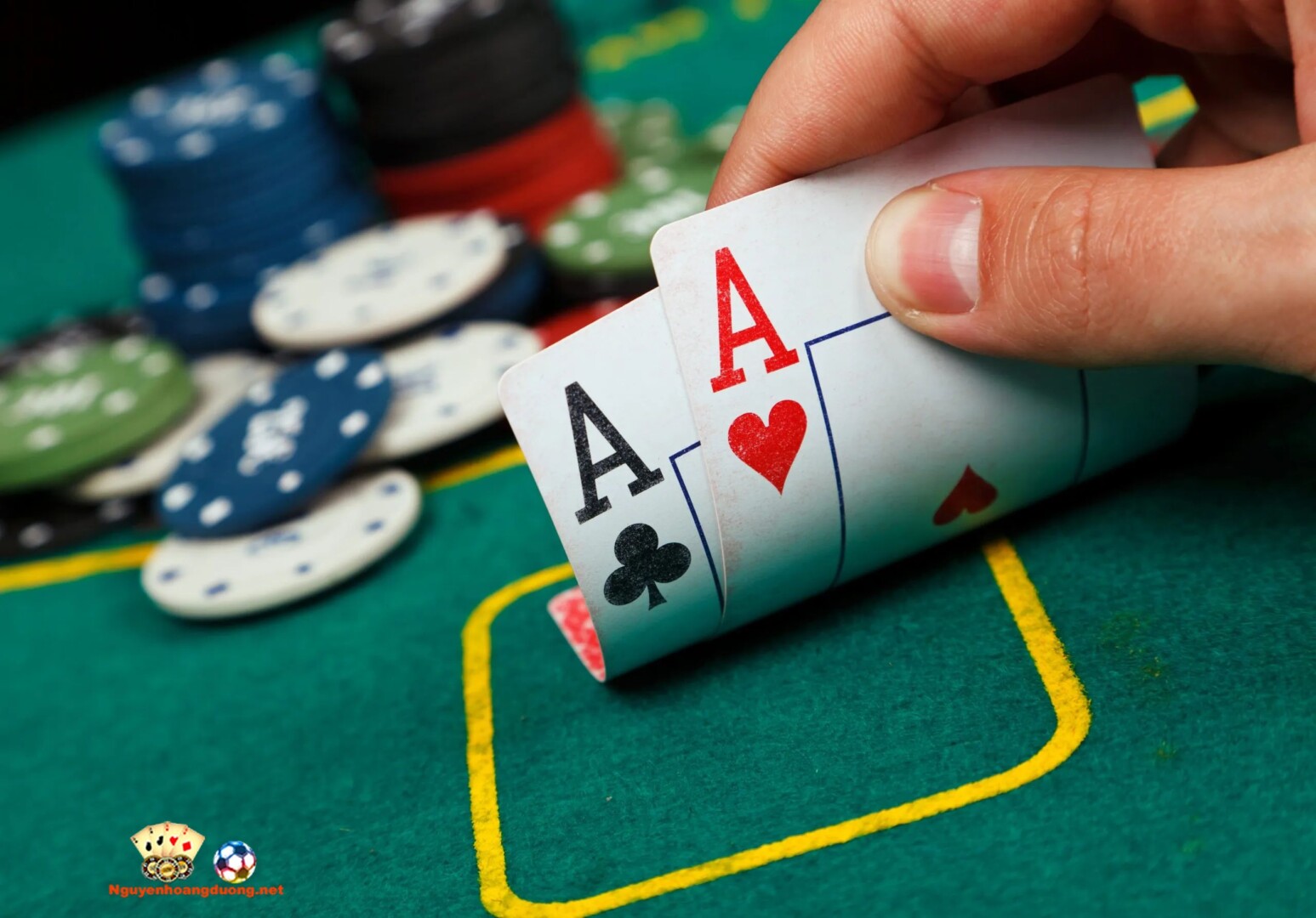 Luật chơi cá cược bài Poker cơ bản cần biết