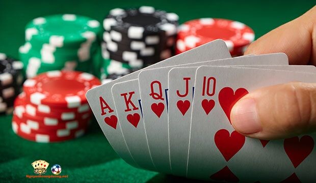 Dự đoán dựa trên kết quả của những ván cược Poker trước đó